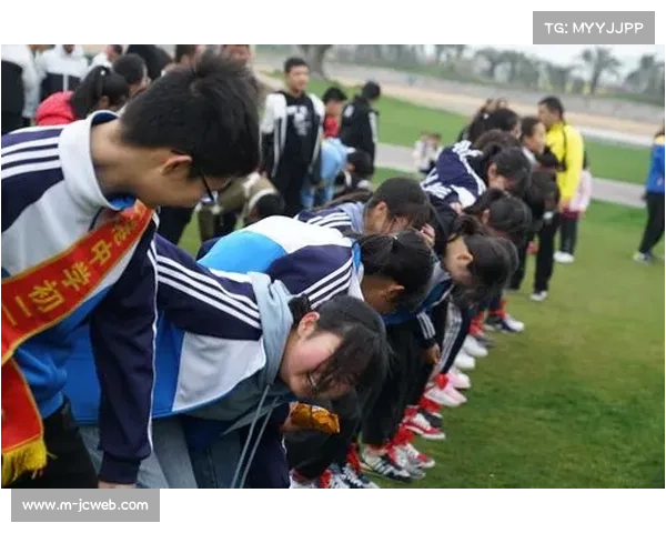 石素玲称洛阳冬泳赛延续品牌，未来拓展全民健身活动